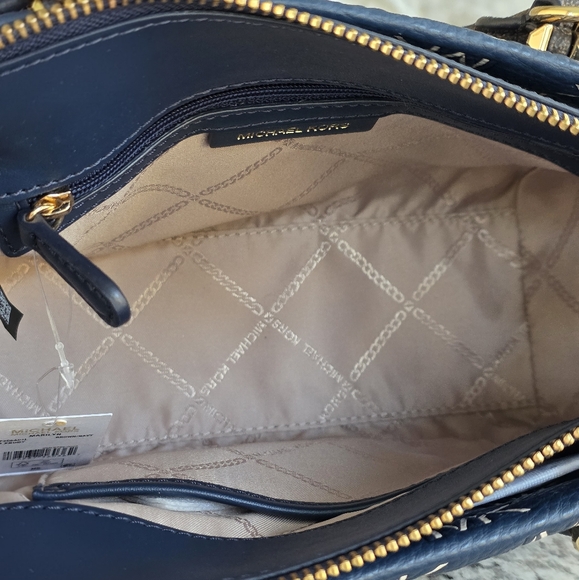 Michael Kors Marilyn Small Logo Blue Crossbody SET - Picture 5 of 14